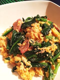 ほうれん草とベーコンのめんたい卵炒め-レシピのメイン写真