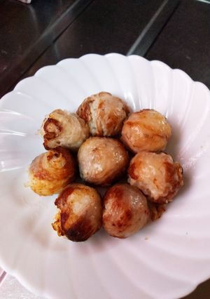 たこ焼き器で♪コロコロ肉巻きおにぎり♥-レシピのメイン写真