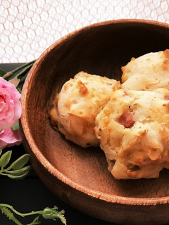 朝食に♪米粉と豆腐のモチモチおかずパン♡-レシピのメイン写真
