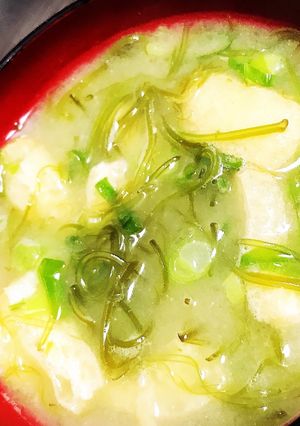 旬を食べよう！生めかぶのお味噌汁☆-レシピのメイン写真