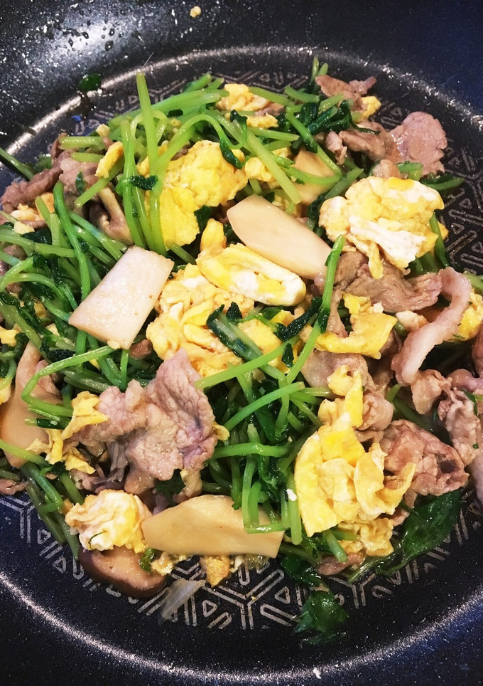 豆苗と豚肉のオイスターソースいため-レシピのメイン写真