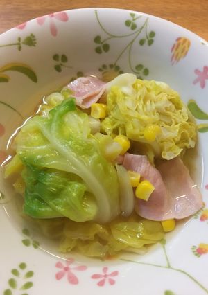 ゴロッとキャベツの春色スープ♡-レシピのメイン写真