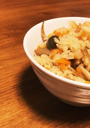 美味しくって止まらない!炊き込みご飯-レシピのメイン写真