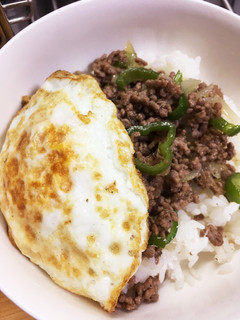 豚ひき肉のガパオライス風丼!-レシピのメイン写真