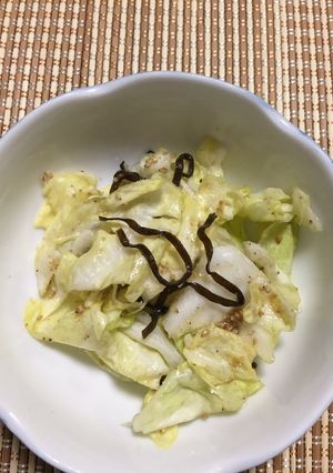 簡単☆春キャベツの塩昆布もみ-レシピのメイン写真