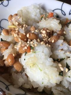 納豆とおにぎり丸(ビビンバ)のご飯-レシピのメイン写真