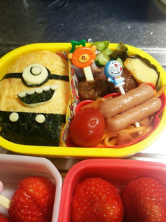 ミニオンキャラ弁-レシピのメイン写真