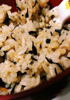 お釜にポン！簡単ひじきご飯☆彡.。-レシピのメイン写真