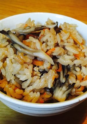 舞茸の炊き込みご飯-レシピのメイン写真