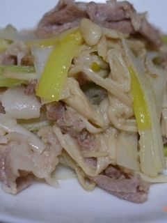 :簡単!豚肉/えのき/セロリ/ネギ炒め-レシピのメイン写真