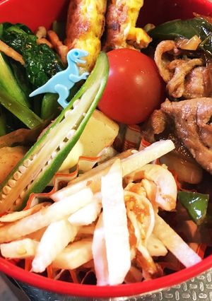 山芋と鶏胸肉の梅ごま和え-レシピのメイン写真