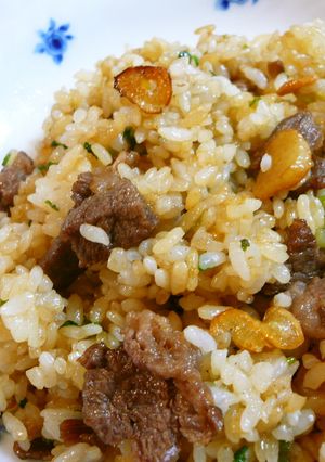 ガーリックバター醤油で☆焼肉炒飯-レシピのメイン写真