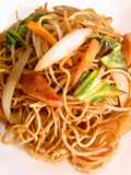 屋台風シャキシャキ野菜の簡単醤油焼きそば