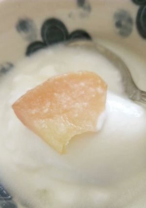 離乳食にも★煮リンゴヨーグルト-レシピのメイン写真