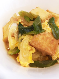 かんたんお昼♪厚揚げとねぎの卵とじ丼-レシピのメイン写真