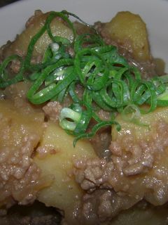 挽き肉とじゃが芋の炊いたん-レシピのメイン写真