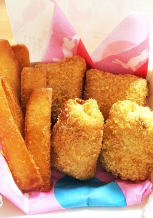 簡単すぎる！おにぎり丸カレーパン-レシピのメイン写真
