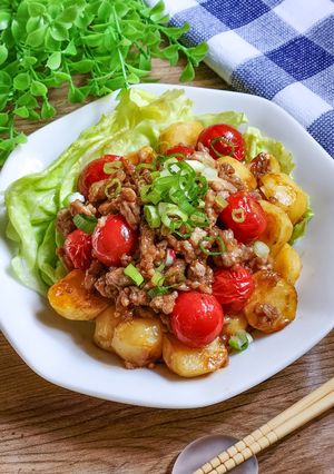 甘辛うま~トマ肉じゃが炒め-レシピのメイン写真