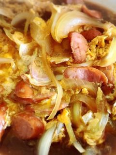 ソーセージと玉ねぎの卵とじ-レシピのメイン写真