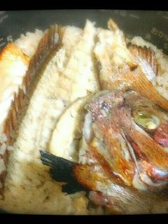 鯛アラで簡単、激うま♡鯛めし-レシピのメイン写真