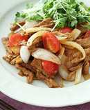 大豆のお肉とトマトのしょうが焼き