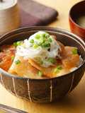 豚丼の新玉のせ
