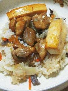 鶏ご飯の残りに鶏照り焼きをのせて別の味に-レシピのメイン写真