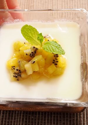 杏仁豆腐～キウイとパインのソース～-レシピのメイン写真