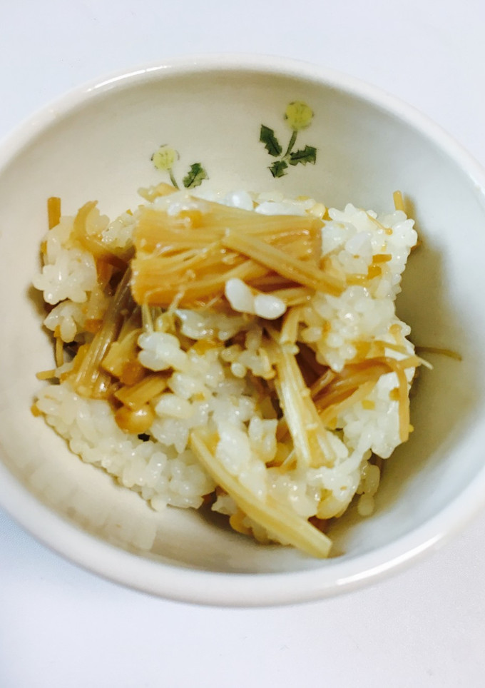 ごま油でコク旨♪ えのきと生姜の混ぜご飯-レシピのメイン写真