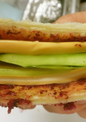 しそ梅ときゅうりとチーズのホットサンド①-レシピのメイン写真