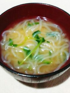 豆苗と白滝の味噌汁-レシピのメイン写真