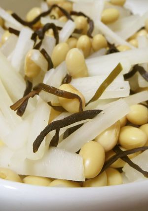 塩昆布で☆大豆と大根のあえもの-レシピのメイン写真