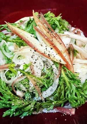 新玉ねぎと春菊&ミョウガのフリフリサラダ-レシピのメイン写真