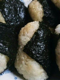 我が家の醤油おにぎり-レシピのメイン写真