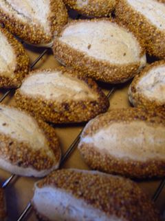 超!高級ゴマパン・・・天然酵母-レシピのメイン写真