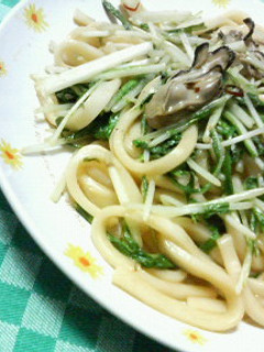 ✿牡蠣と水菜の❀あっさり和風✿焼きうどん-レシピのメイン写真