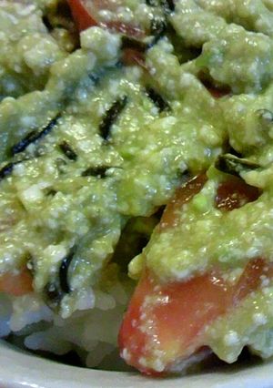 カンタン♪美味しい♪アボガド丼-レシピのメイン写真