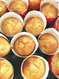 HM使用☆リンゴのしっとりカップケーキ-レシピのメイン写真