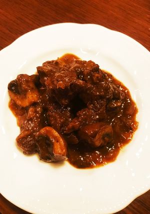 牛肩ロースの赤ワイン煮込み＜時短＞-レシピのメイン写真