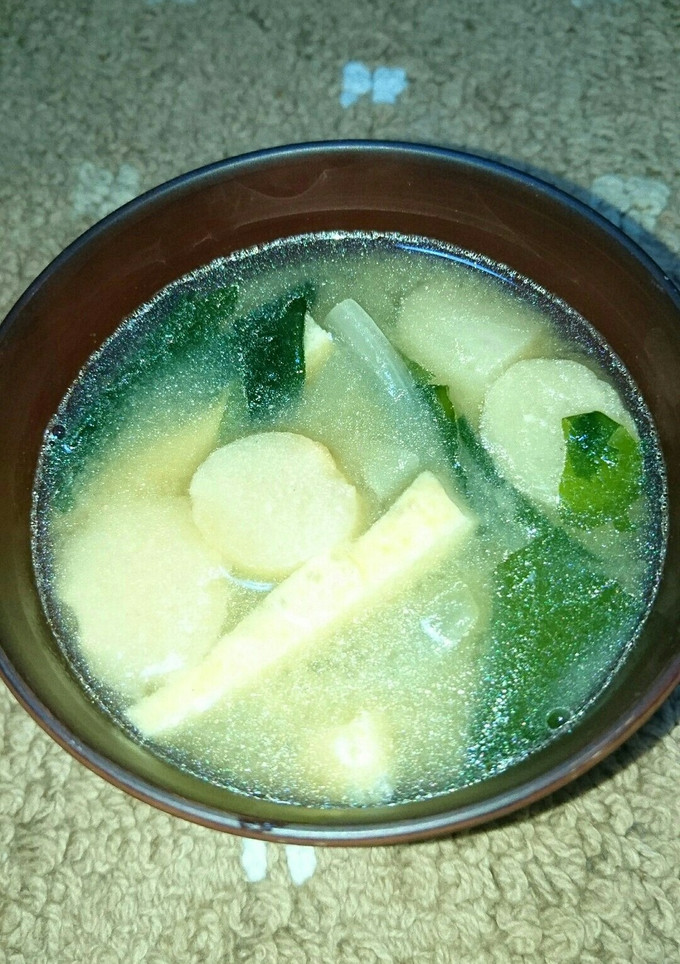 京あげと新玉ねぎとわかめのお味噌汁-レシピのメイン写真