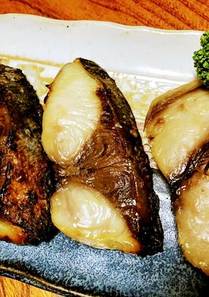 ぶりの漬け焼き♪酒かすと味噌で♪-レシピのメイン写真