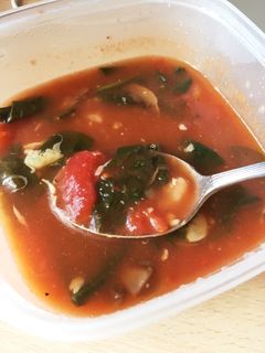 きのことほうれん草のトマトスープ-レシピのメイン写真
