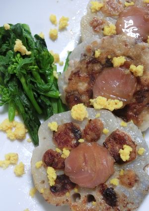 ✿ぶりのミンチ詰め焼き花れんこん✿-レシピのメイン写真