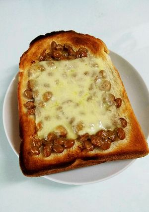 THE♡シンプル納豆チーズトースト♡-レシピのメイン写真