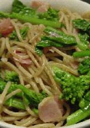 春！ベーコンと菜の花の全粒粉パスタ♪-レシピのメイン写真