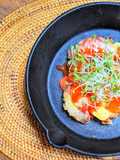 鶏の唐揚げのトマトチーズ焼き