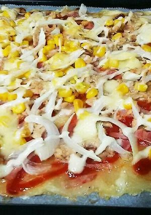 発酵なし！小麦粉のみで作る超簡単天板ピザ-レシピのメイン写真