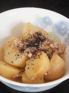 ユカリが決め手(^^)v里芋の梅そぼろ煮-レシピのメイン写真