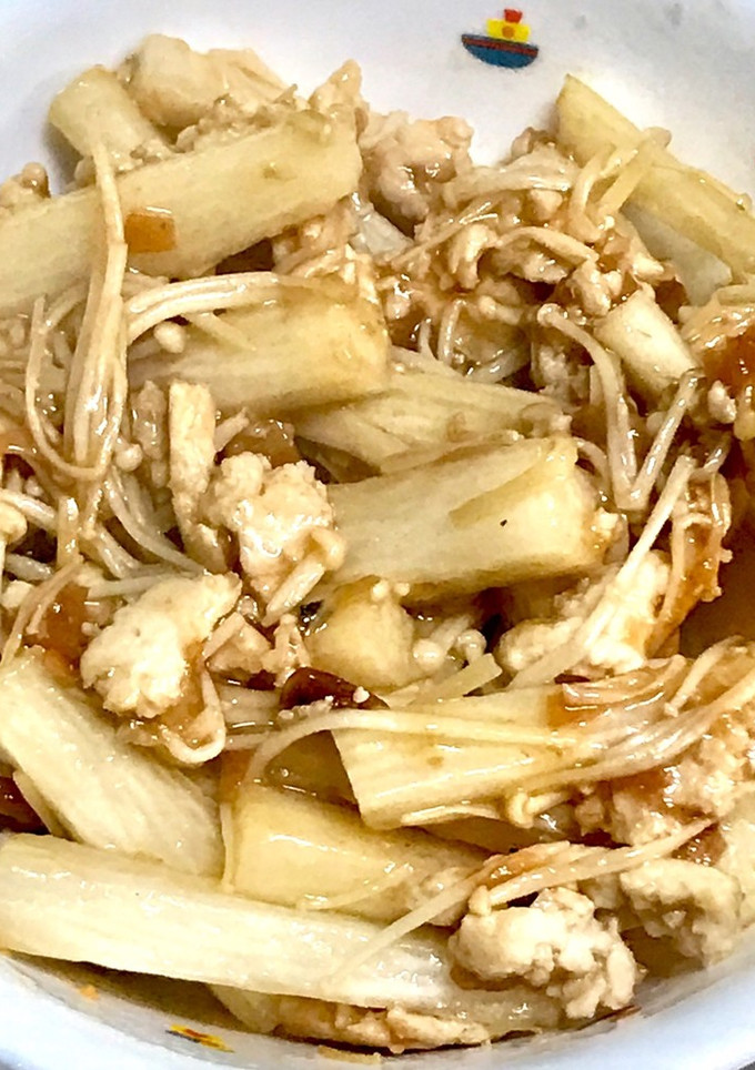 長芋とえのきと鶏挽肉の梅味炒め-レシピのメイン写真