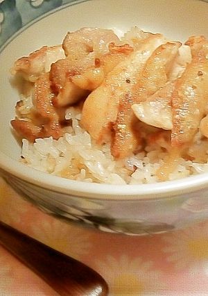 パリパリ❤ガーリックチキンライス-レシピのメイン写真
